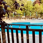 Confort 6 Pers - Terrasse - Api-1-52-1032 Camon (Languedoc-Roussillon)