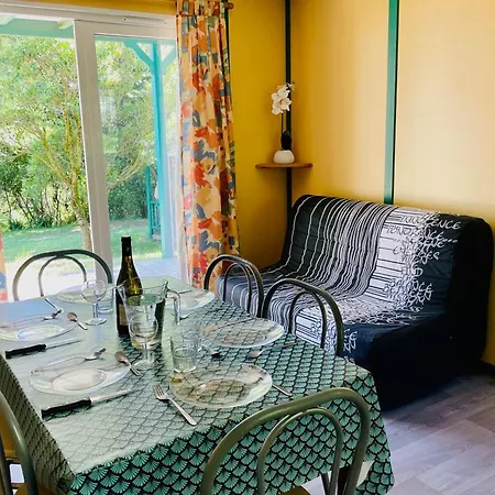 Confort 6 Pers - Terrasse - Api-1-52-1032 Camon (Languedoc-Roussillon)