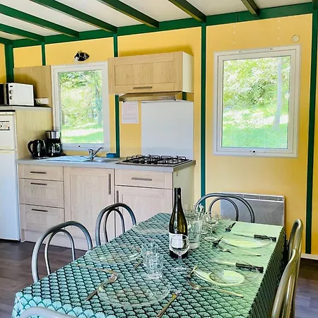 Confort 6 Pers - Terrasse - Api-1-52-1032 Camon (Languedoc-Roussillon)