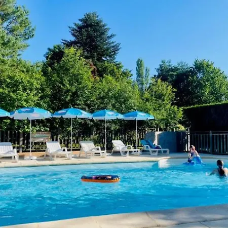 Confort 6 Pers - Terrasse - Api-1-52-1032 مكان تخييم Camon (Languedoc-Roussillon)