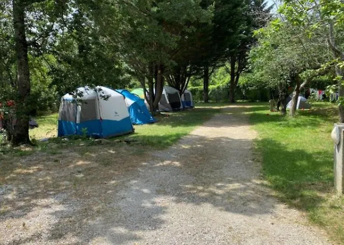 Confort 6 Pers - Terrasse - Api-1-52-1032 Camon (Languedoc-Roussillon)