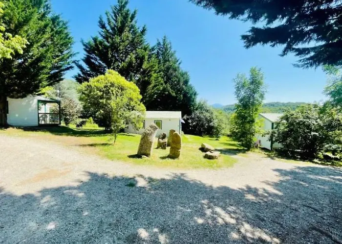 Confort 6 Pers - Terrasse - Api-1-52-1032 * Camon (Languedoc-Roussillon)